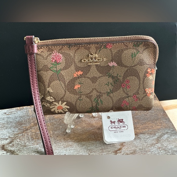 Coach Wildflowers Print Wristlet - Picture 11 of 11